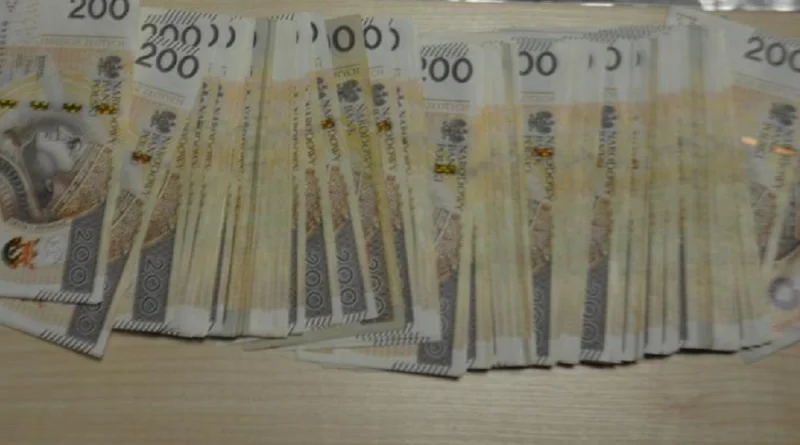 Zatrzymano oszusta, który odebrał od 82-letniej Olkuszanki wyłudzone 20 tysięcy złotych