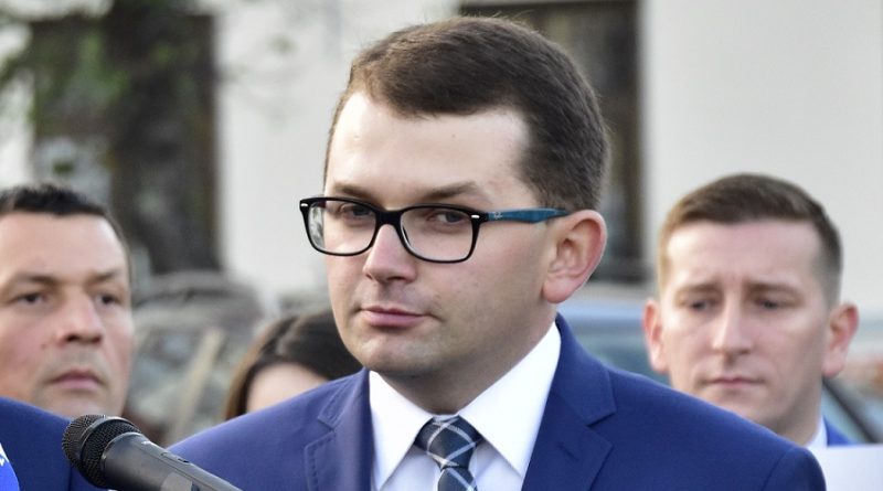 Kapelusz Pani Wrony - Danuta Parlak - streszczenie lektury, bohaterowie